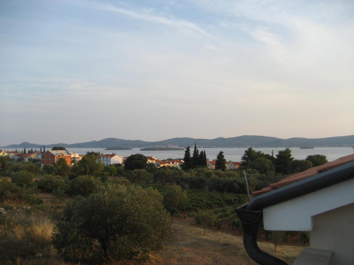 Villa „Drei Palmen“ Sveti Filip i Jakov Exterior foto
