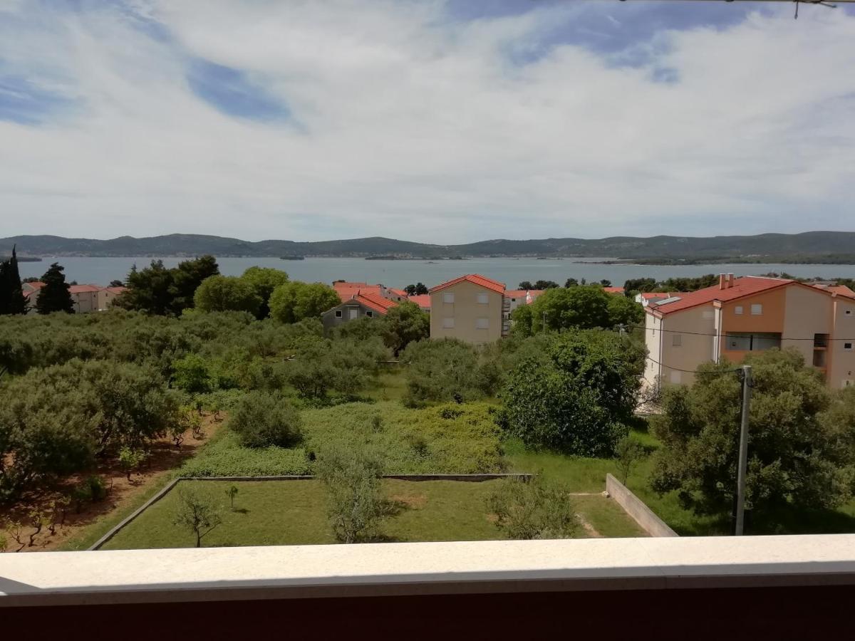 Villa „Drei Palmen“ Sveti Filip i Jakov Exterior foto