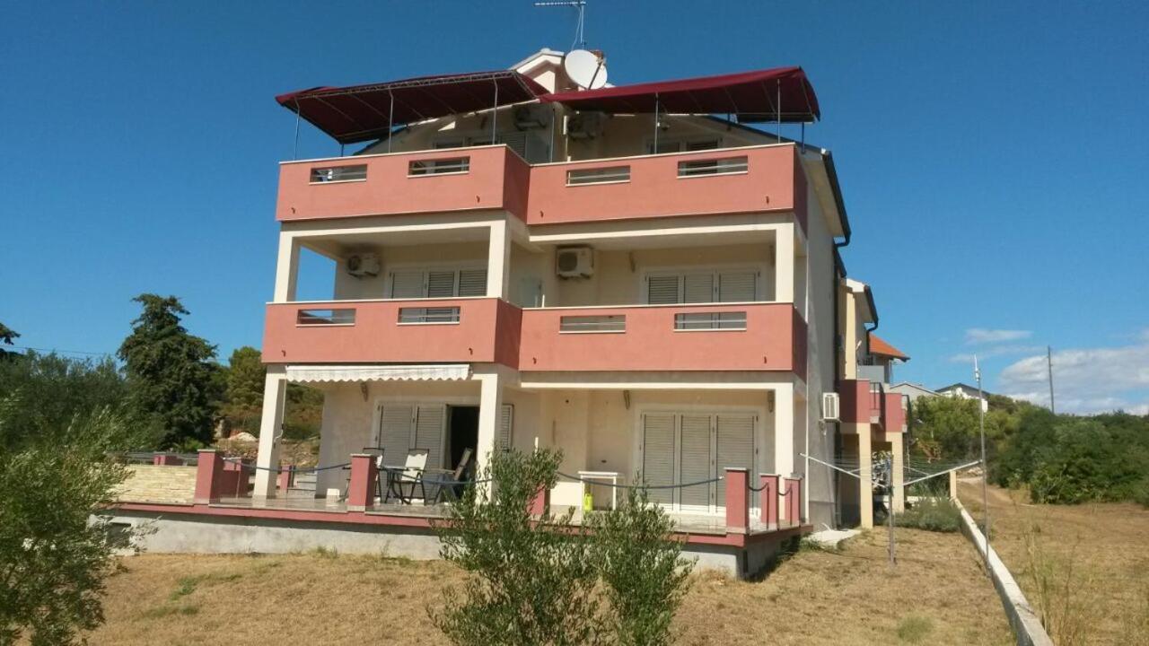 Villa „Drei Palmen“ Sveti Filip i Jakov Exterior foto